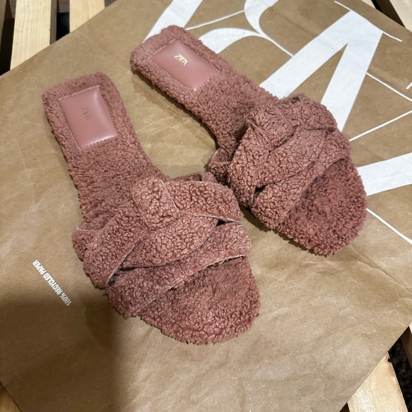 ZARA CROSSOVER FABRIC SANDALS - Picture 6 of 7